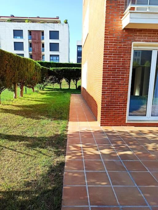 Bajo Con Jardin Privado Apartment Santander Exterior photo